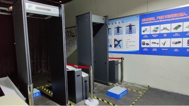 金屬探測(cè)安檢門(mén)