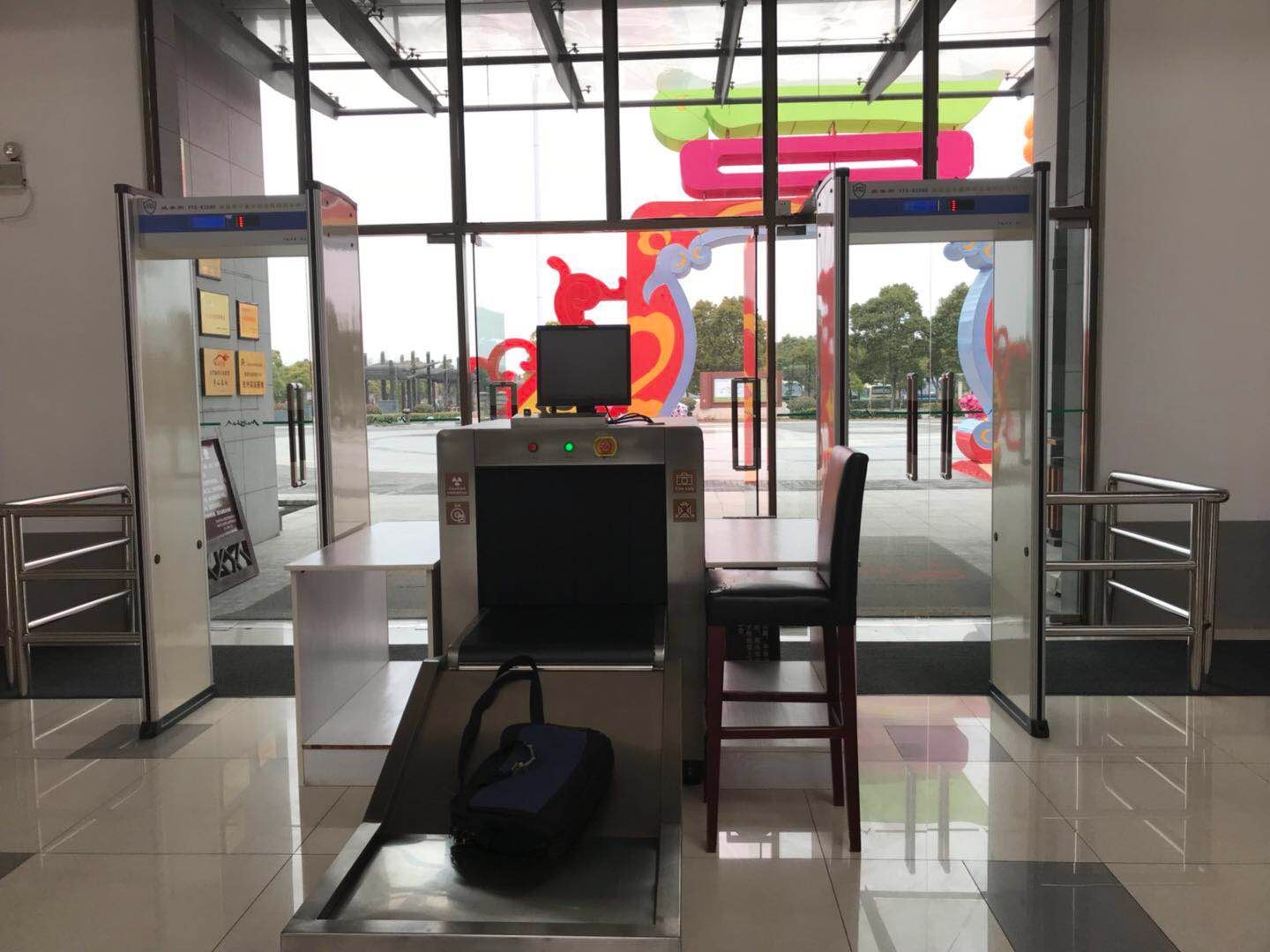 好用的金屬探測(cè)安檢門(mén)