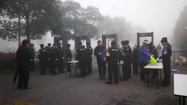 解決露天下雨安檢難題,防雨安檢門讓安檢不停歇