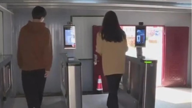 大數(shù)據(jù)智能防疫閘機“上崗”助力校園疫情防控