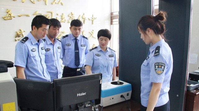 危險(xiǎn)液體檢測(cè)儀為智慧法院安檢通道“添磚加瓦”保障審判安全